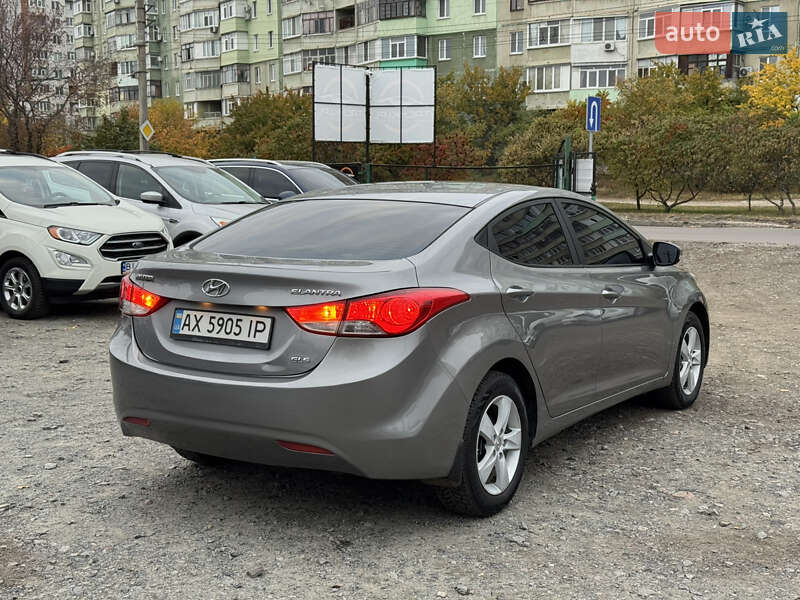 Седан Hyundai Elantra 2012 в Полтаве фото 4 Седан Hyundai Elantra 2012 в Полтаве
