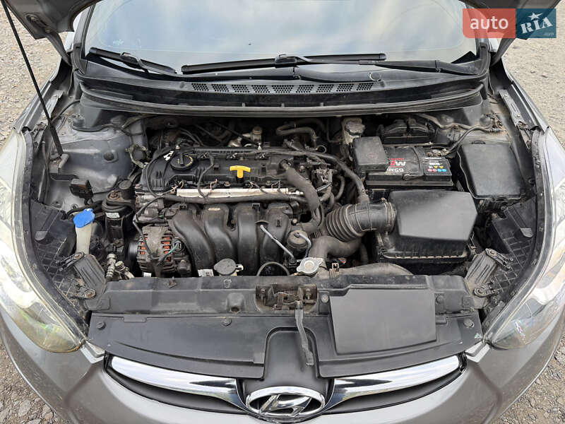 Седан Hyundai Elantra 2012 в Полтаве фото 12 Седан Hyundai Elantra 2012 в Полтаве