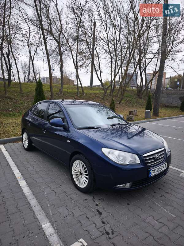Седан Hyundai Elantra 2008 в Хмельницком