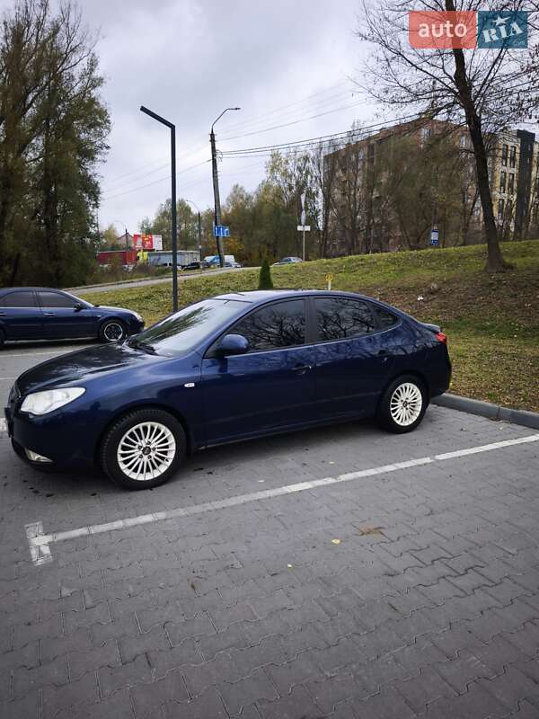 Седан Hyundai Elantra 2008 в Хмельницком