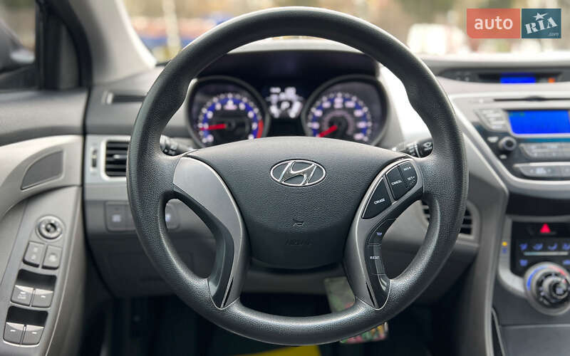 Седан Hyundai Elantra 2013 в Львове фото 11 Седан Hyundai Elantra 2013 в Львове