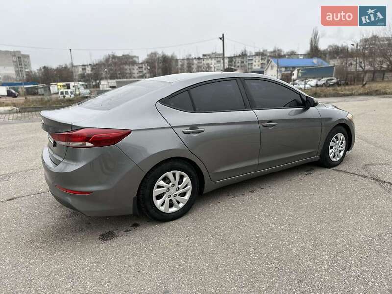 Седан Hyundai Elantra 2018 в Житомирі