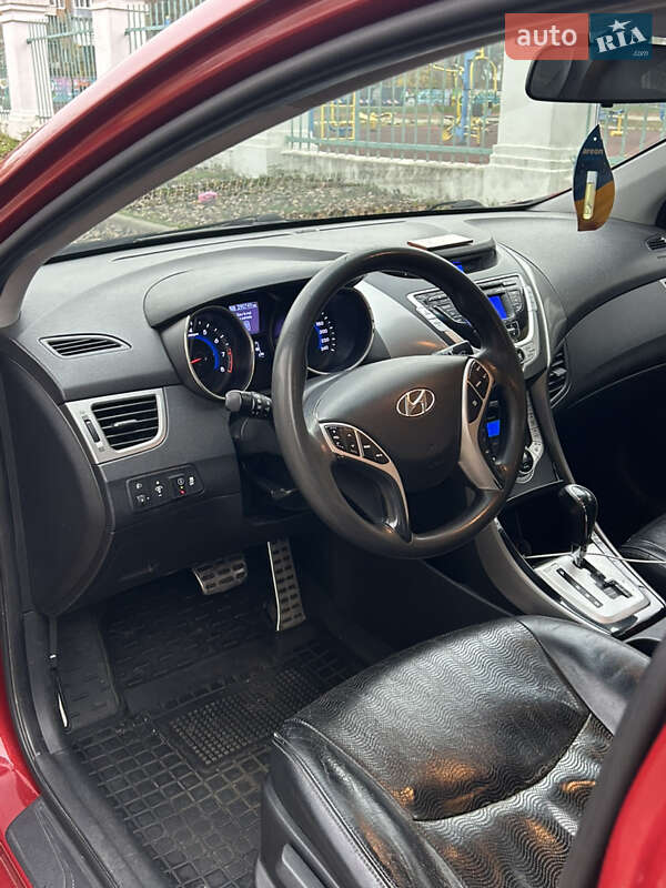 Седан Hyundai Elantra 2011 в Києві