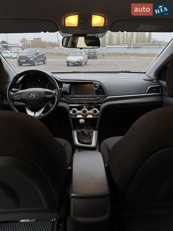 Седан Hyundai Elantra 2020 в Харькове