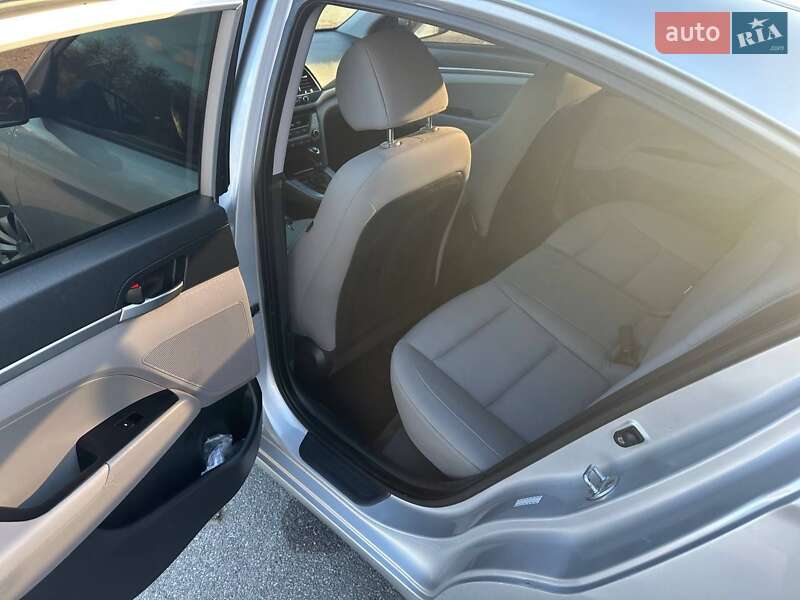 Седан Hyundai Elantra 2016 в Полтаве фото 13 Седан Hyundai Elantra 2016 в Полтаве