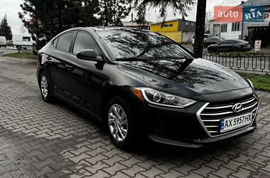 Седан Hyundai Elantra 2016 в Сокалі