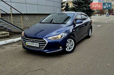 Седан Hyundai Elantra 2018 в Києві