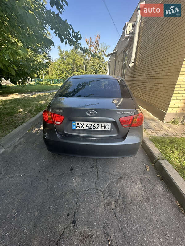 Седан Hyundai Elantra 2008 в Харькове