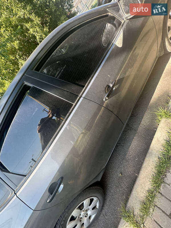 Седан Hyundai Elantra 2008 в Харькове