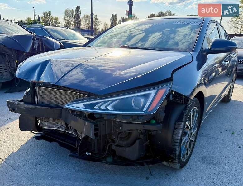 Седан Hyundai Elantra 2018 в Києві фото 2 Седан Hyundai Elantra 2018 в Києві