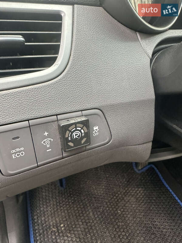 Седан Hyundai Elantra 2014 в Чугуеве фото 8 Седан Hyundai Elantra 2014 в Чугуеве