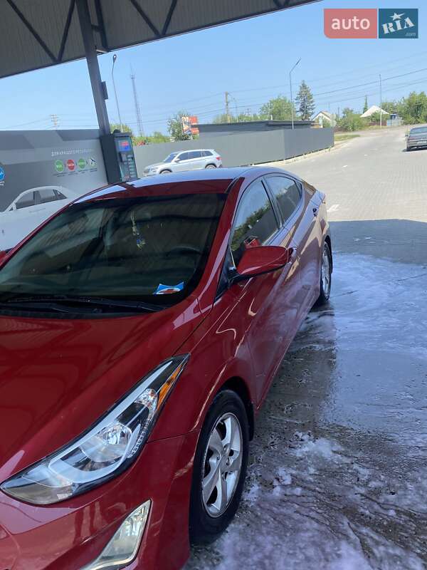 Седан Hyundai Elantra 2015 в Черкасах