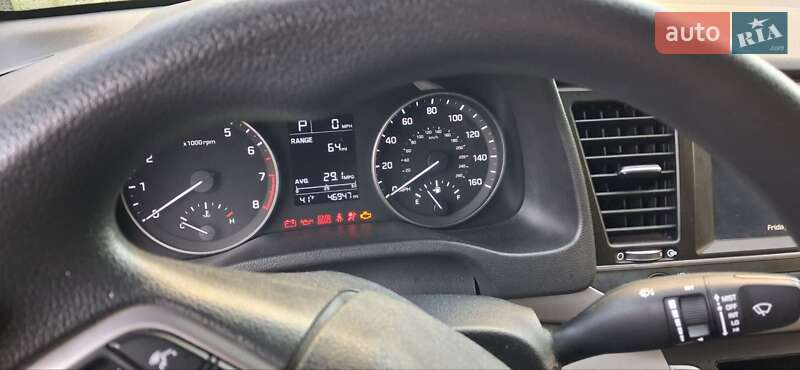 Седан Hyundai Elantra 2017 в Пирятині