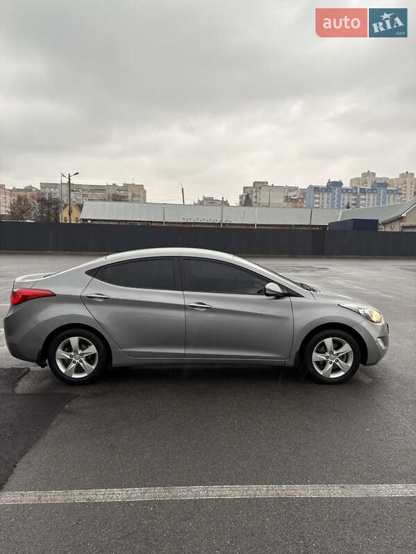 Седан Hyundai Elantra 2012 в Броварах