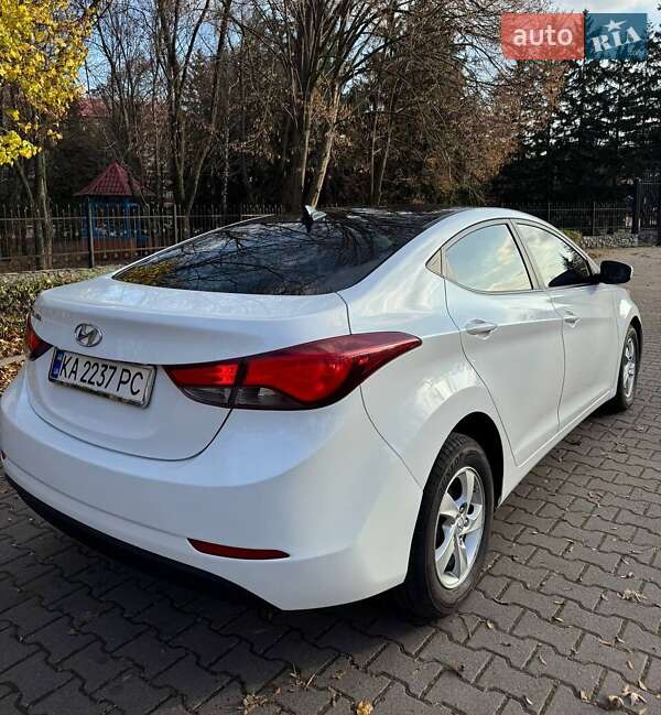Седан Hyundai Elantra 2014 в Миргороде