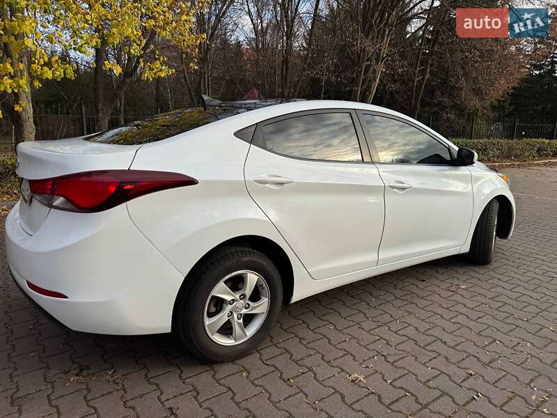 Седан Hyundai Elantra 2014 в Миргороде