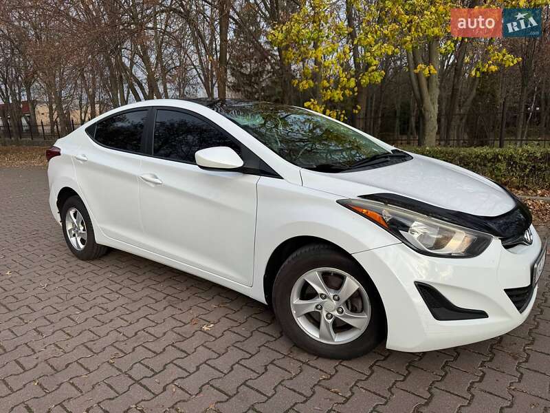 Седан Hyundai Elantra 2014 в Миргороде