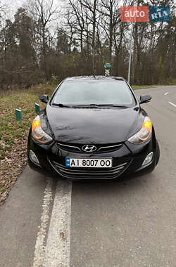 Седан Hyundai Elantra 2013 в Києві