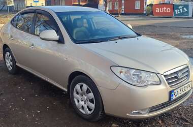 Седан Hyundai Elantra 2008 в Прилуках