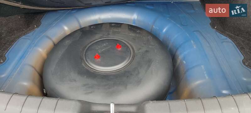 Седан Hyundai Elantra 2019 в Києві