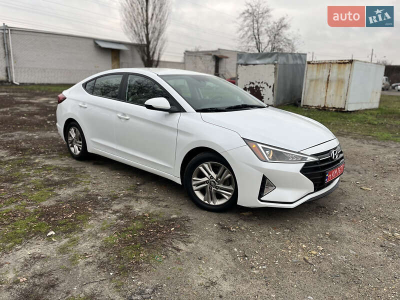 Hyundai Elantra 2019