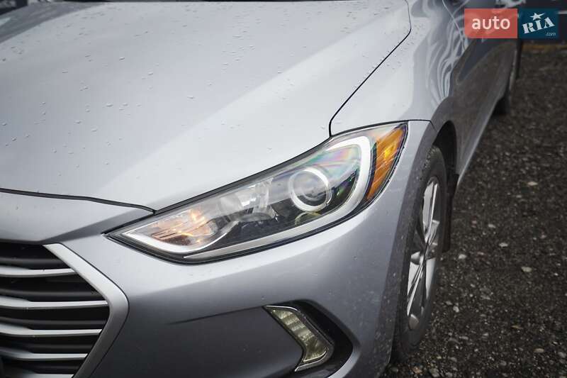 Седан Hyundai Elantra 2016 в Харкові