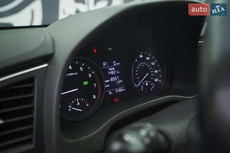 Седан Hyundai Elantra 2016 в Харкові