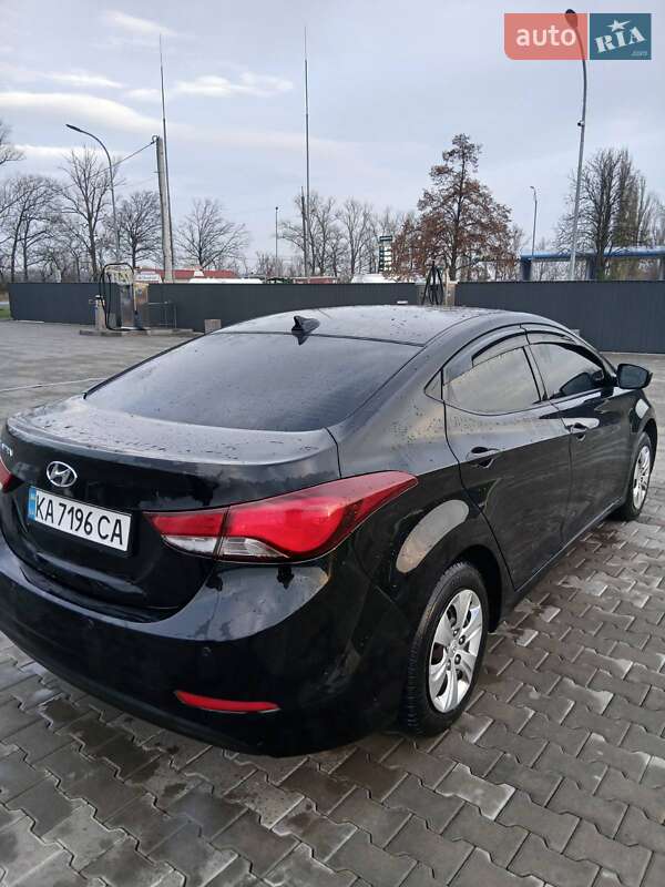 Седан Hyundai Elantra 2015 в Кагарлыке
