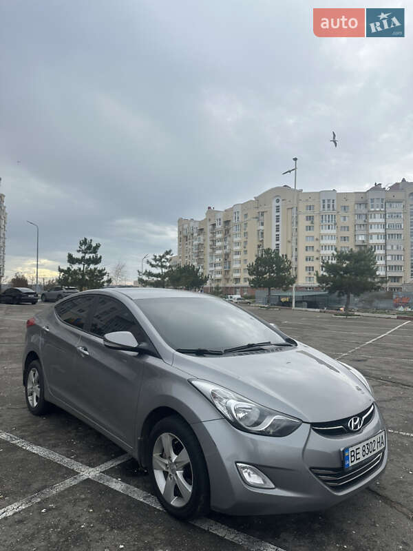 Седан Hyundai Elantra 2011 в Николаеве