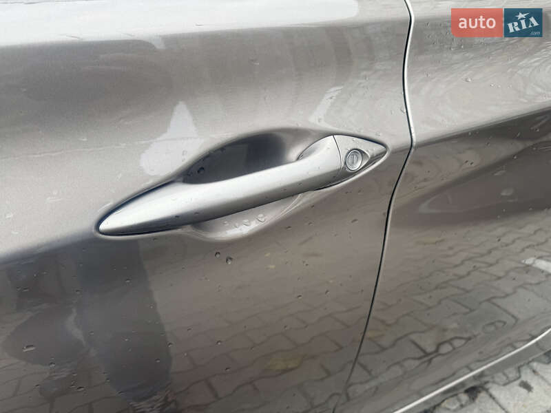 Седан Hyundai Elantra 2012 в Броварах