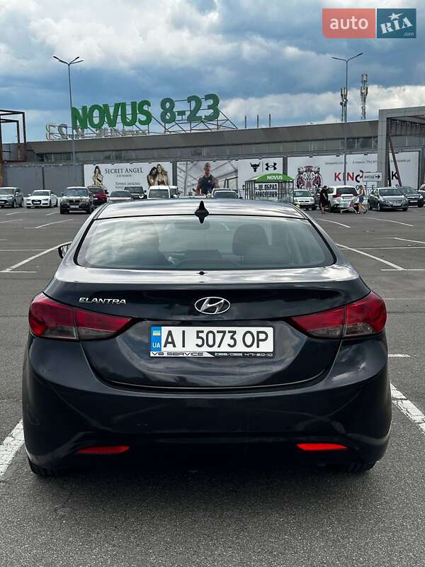 Седан Hyundai Elantra 2011 в Києві фото 10 Седан Hyundai Elantra 2011 в Києві