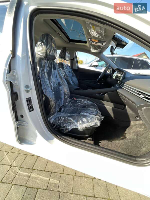 Седан Hyundai Elantra 2025 в Львове фото 28 Седан Hyundai Elantra 2025 в Львове