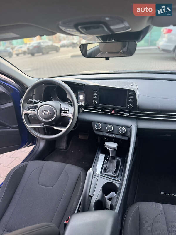 Седан Hyundai Elantra 2022 в Киеве