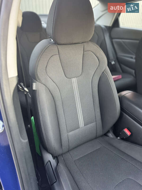 Седан Hyundai Elantra 2022 в Киеве