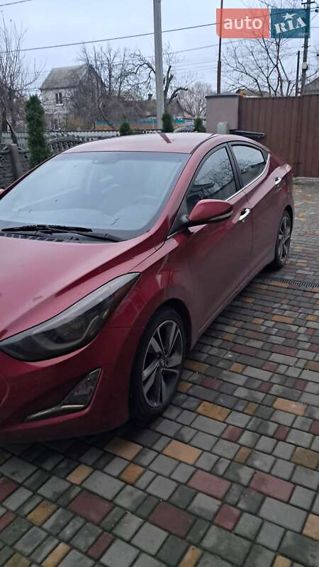 Hyundai Elantra 2013