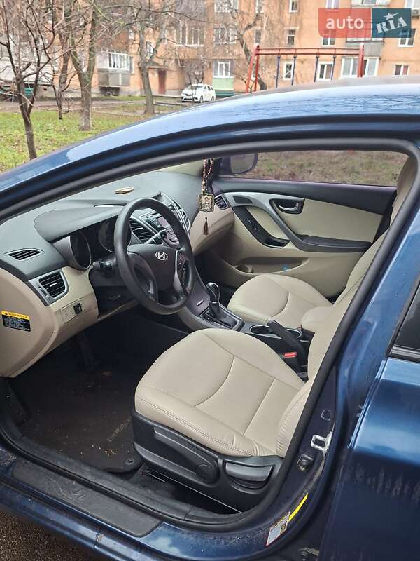 Седан Hyundai Elantra 2014 в Нежине