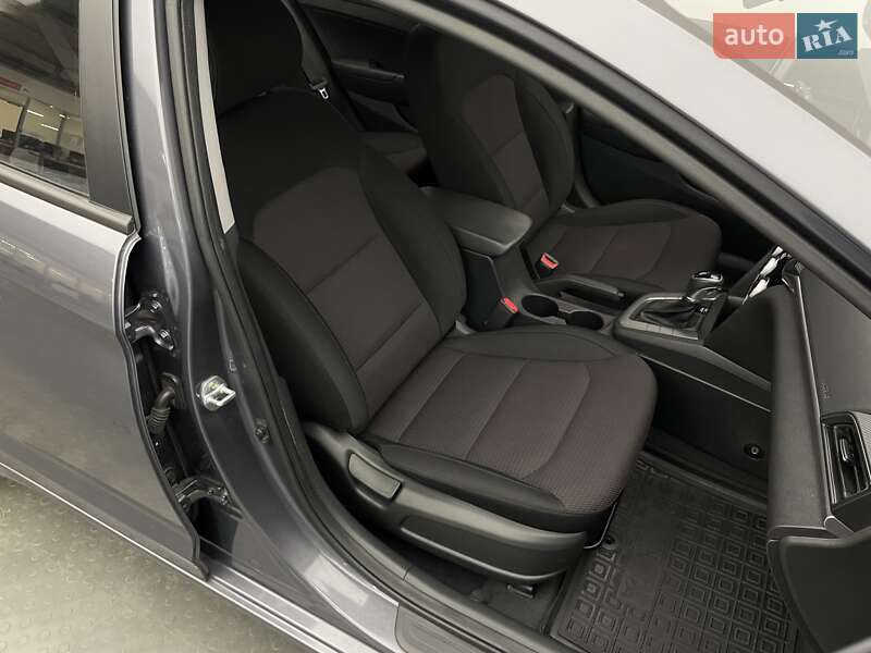 Седан Hyundai Elantra 2020 в Києві фото 9 Седан Hyundai Elantra 2020 в Києві
