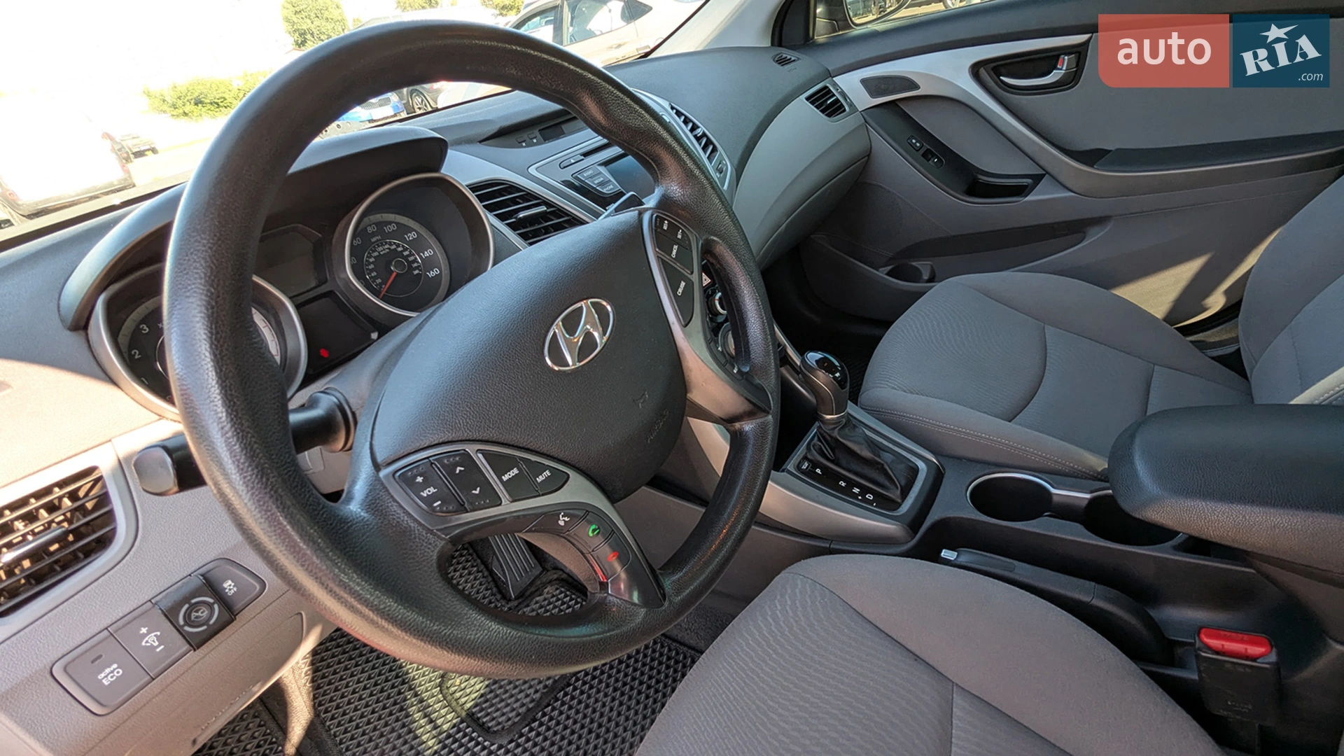 2014 Hyundai Elantra - мініатюра 15