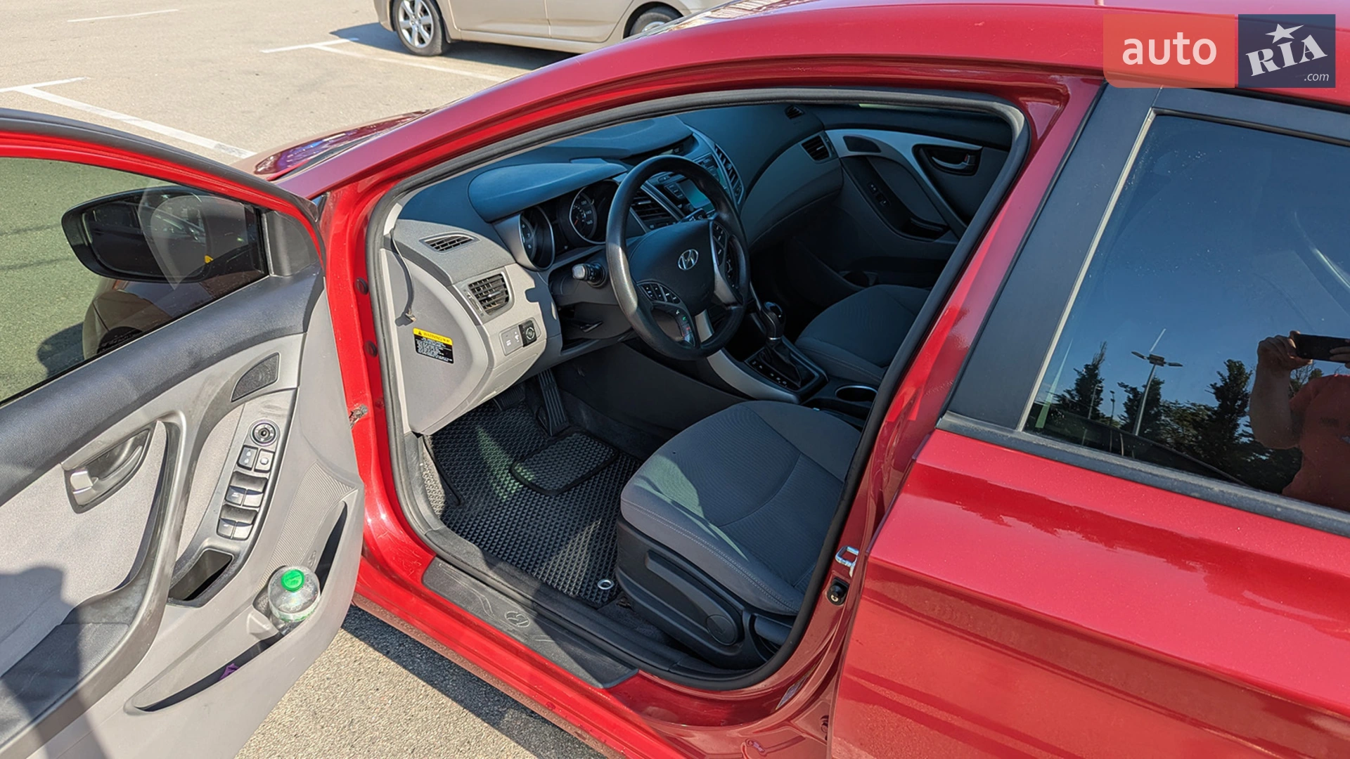 2014 Hyundai Elantra - мініатюра 17