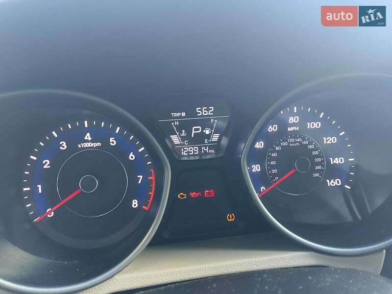 Седан Hyundai Elantra 2014 в Великой Александровке
