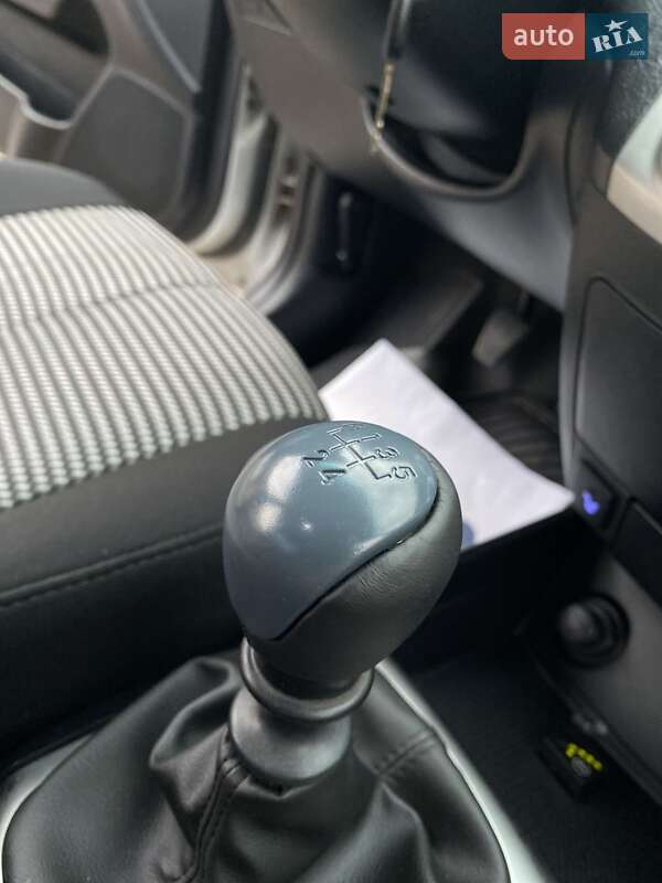 Седан Hyundai Elantra 2011 в Павлограде фото 13 Седан Hyundai Elantra 2011 в Павлограде