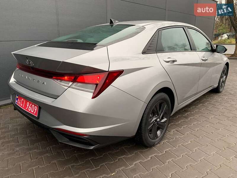 Седан Hyundai Elantra 2021 в Киеве