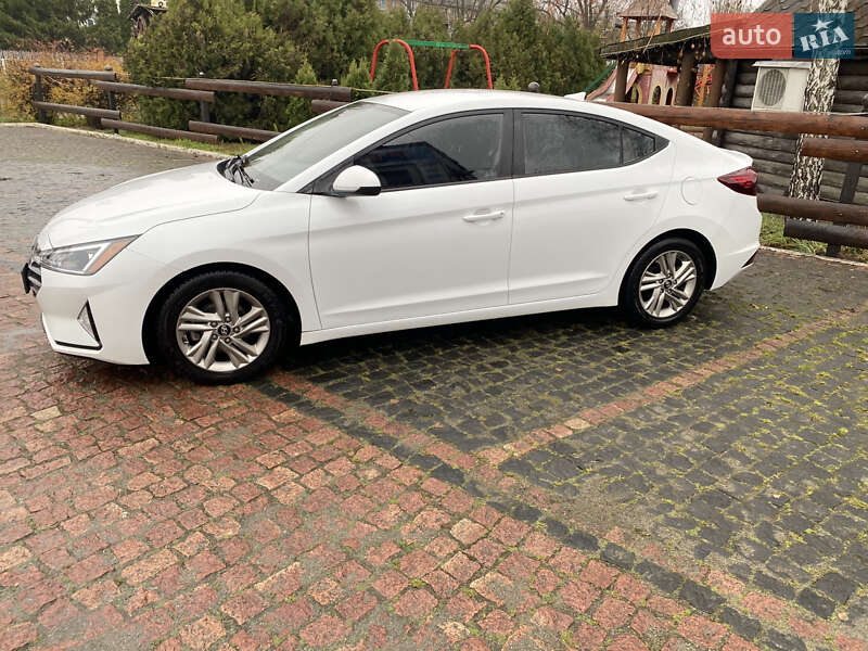 Hyundai Elantra 2018