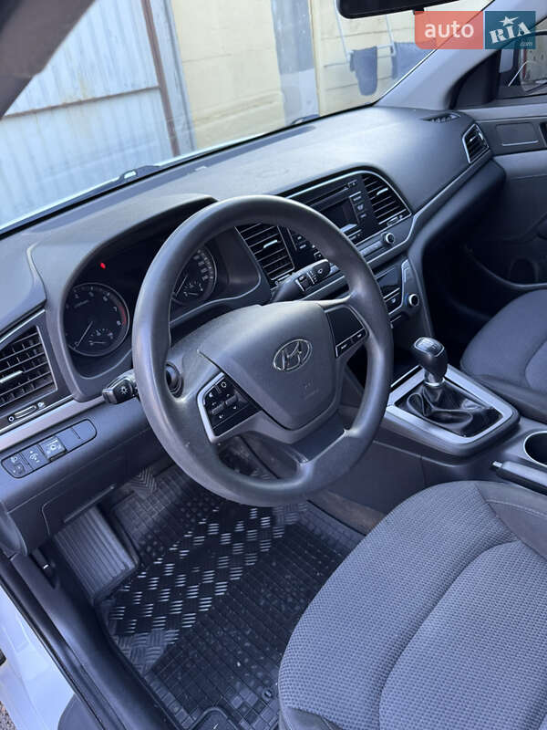 Седан Hyundai Elantra 2016 в Харькове фото 13 Седан Hyundai Elantra 2016 в Харькове