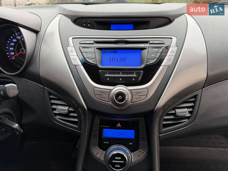 Седан Hyundai Elantra 2013 в Одессе фото 31 Седан Hyundai Elantra 2013 в Одессе