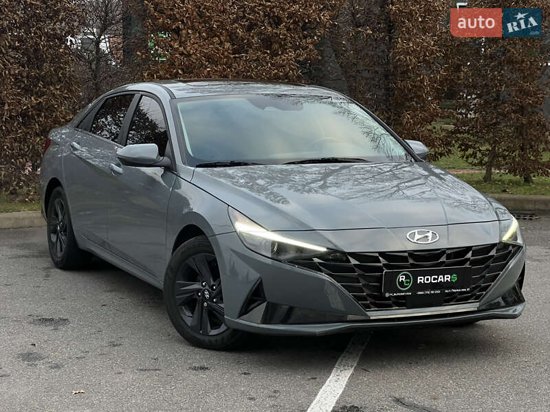 Седан Hyundai Elantra 2022 в Киеве