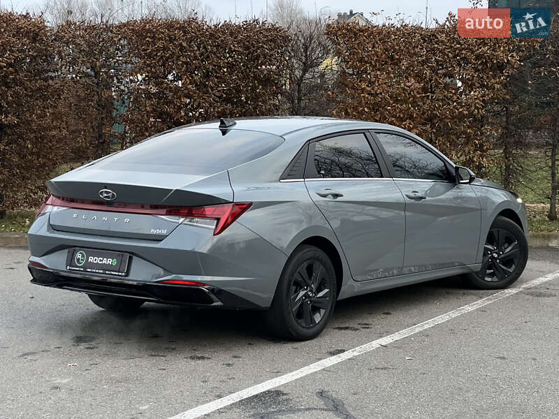 Седан Hyundai Elantra 2022 в Киеве