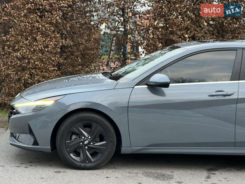 Седан Hyundai Elantra 2022 в Киеве
