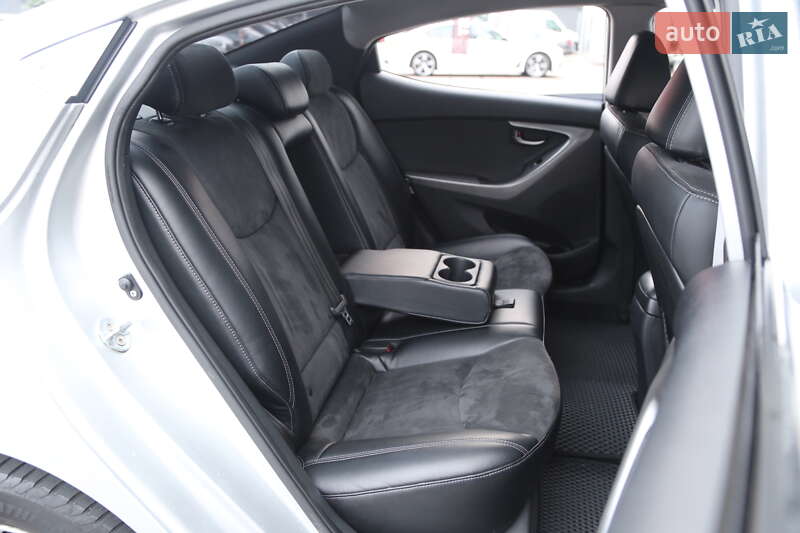 Седан Hyundai Elantra 2012 в Киеве фото 11 Седан Hyundai Elantra 2012 в Киеве