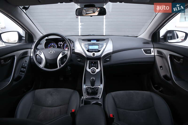 Седан Hyundai Elantra 2012 в Киеве фото 14 Седан Hyundai Elantra 2012 в Киеве